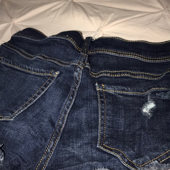 Hollister Shorts - Picture 3 of 3